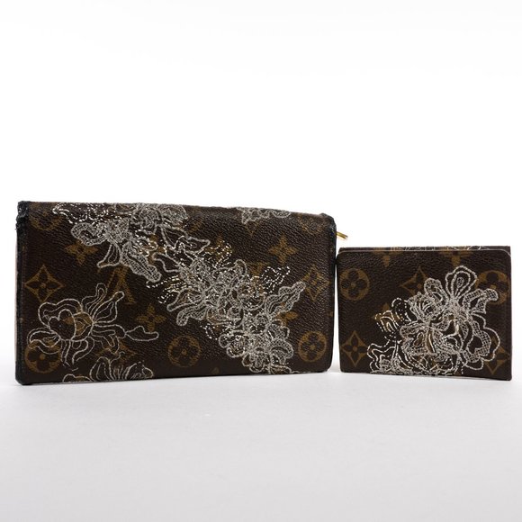 LOUIS VUITTON Limited Edition Wallet Set of 2 - Picture 5 of 15